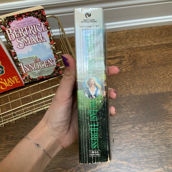 Vintage 90’S/2000’S Edition BEATRICE SMALL Soft Cover Novels X 3 LOT Books Adult - Picture 4 of 11